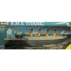 MODEL 1:400  Titanic