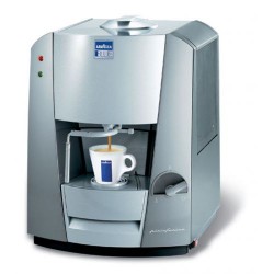 Kávovar Lavazza LB1000